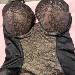 Maiden form under wire push up shape wear